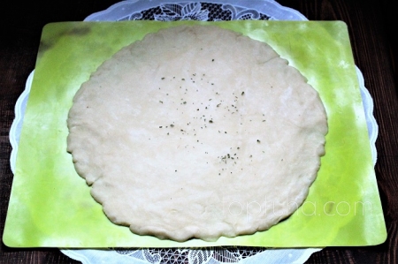 Песочный пирог с сыром и овощами